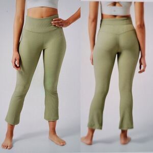$99 NEW L TALL ATHLETA green Elation Rib Crop Flare Leggings Pants LARGE LT NWT